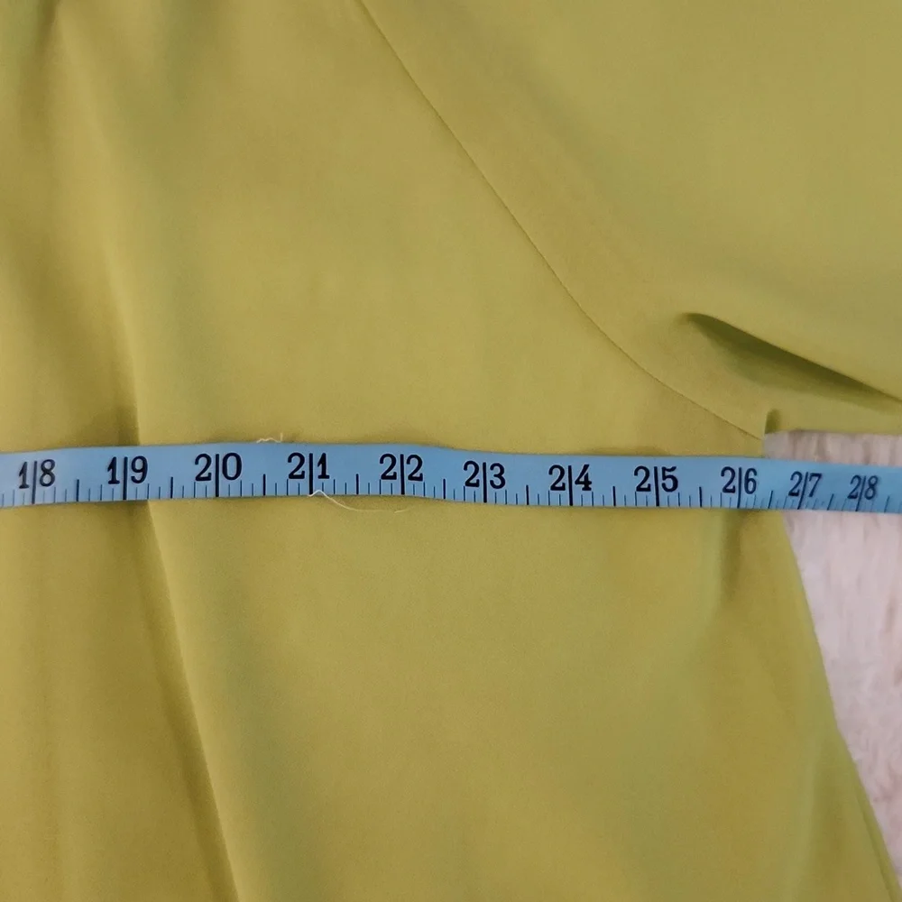 NEW Beautiful Lime Green Flowy Blouse - Picture 7 of 10